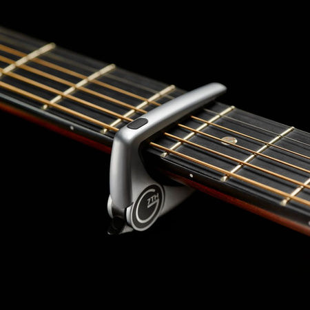 Kapodaster G7th Performance 2 Steel String Silver do gitary akustycznej i elektrycznej