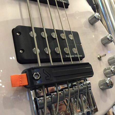 Tłumik mostkowy do gitar basowych Gruv Gear FUMP