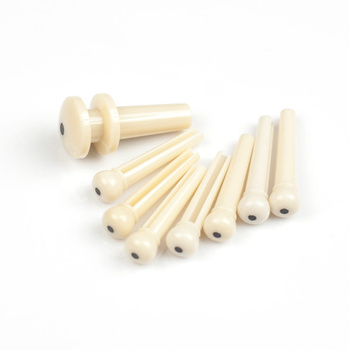 Kołki mostka kremowe z czarną kropką do gitary akustycznej + 1 zaczep paska D'Addario